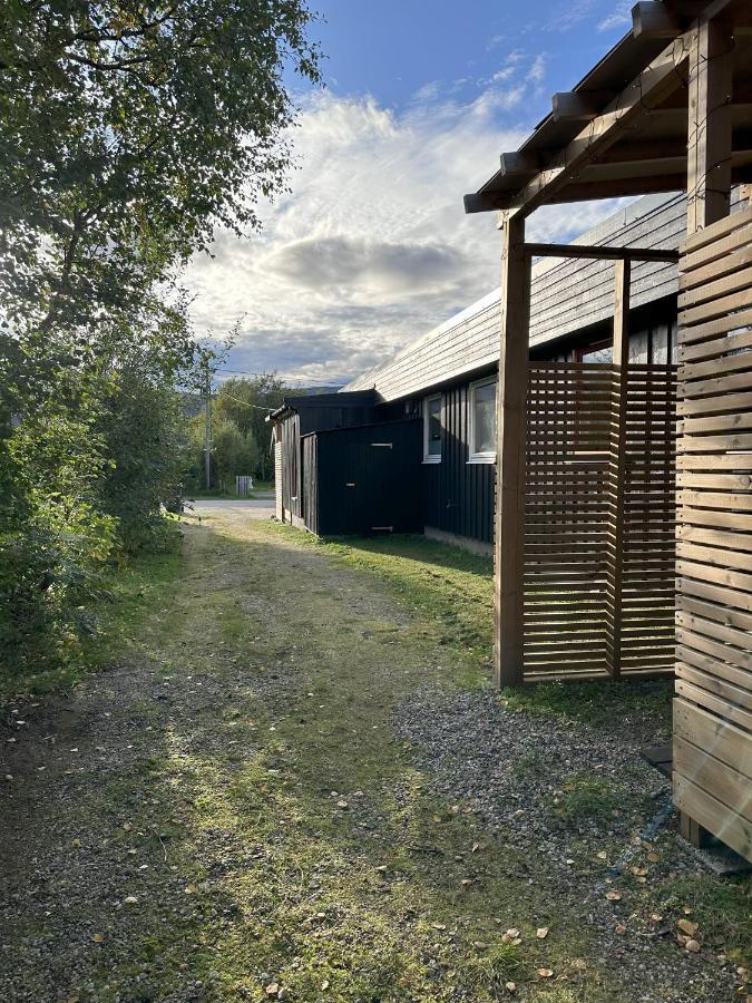 Fin Sentral Leilighet I Lakselv! Exterior photo
